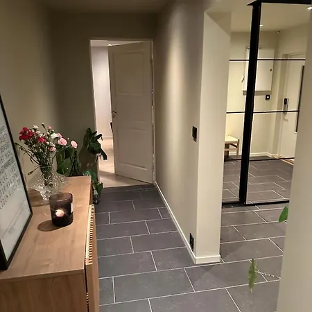 Remarkable 2-bed In Apartment
